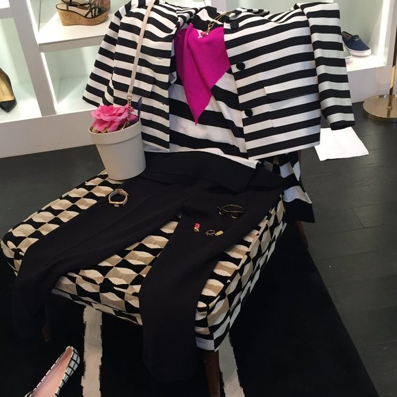 Meet your Posher, Gail - Picture 1 of 1